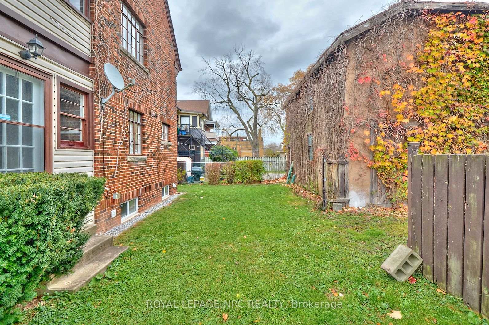 Photo 38 of 4980 Jepson Street, Niagara Falls, Cherrywood — HOMEH