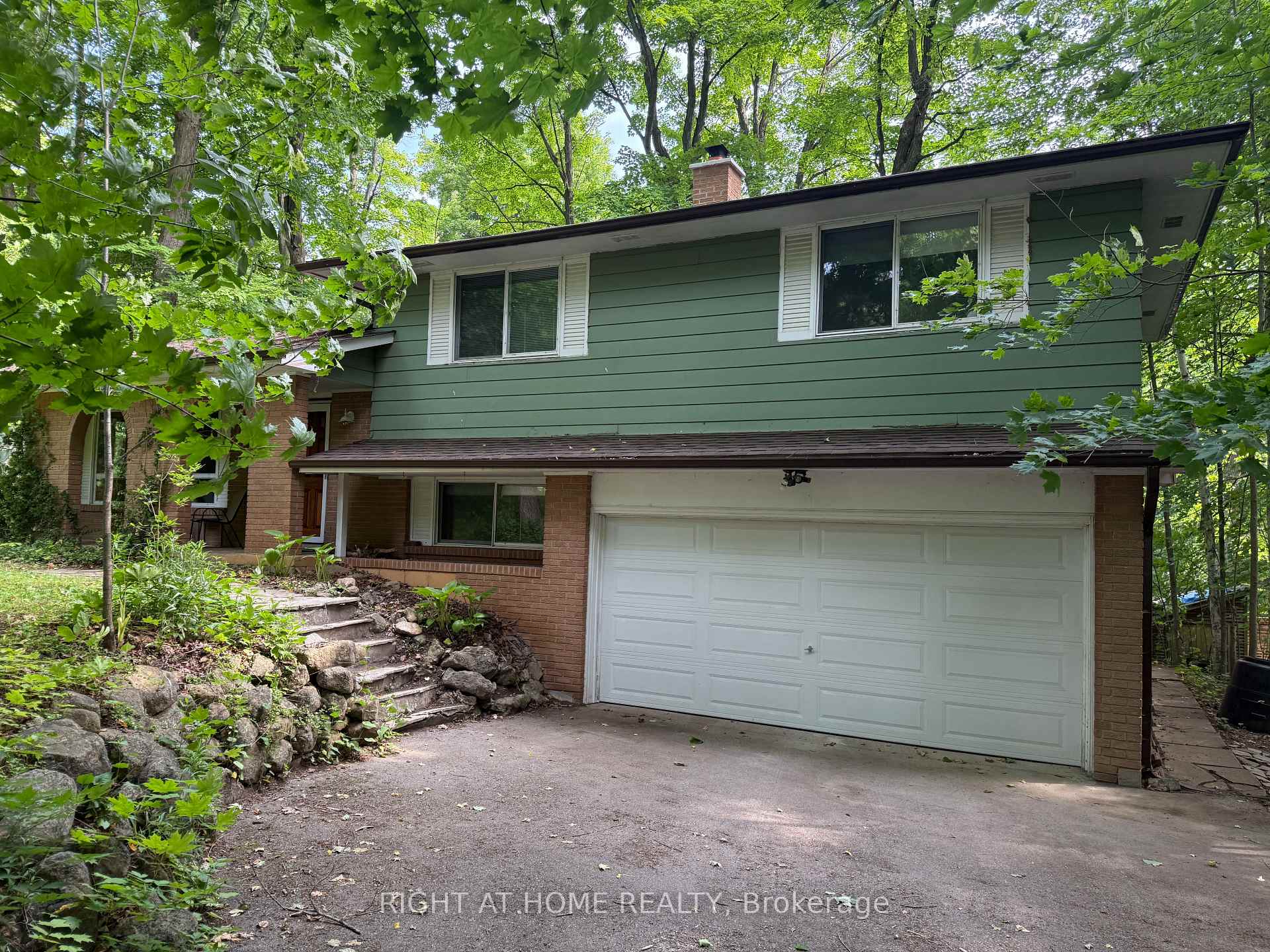 Photo 15 of 53 Glenda Jane Drive, Milton, Campbellville — HOMEH