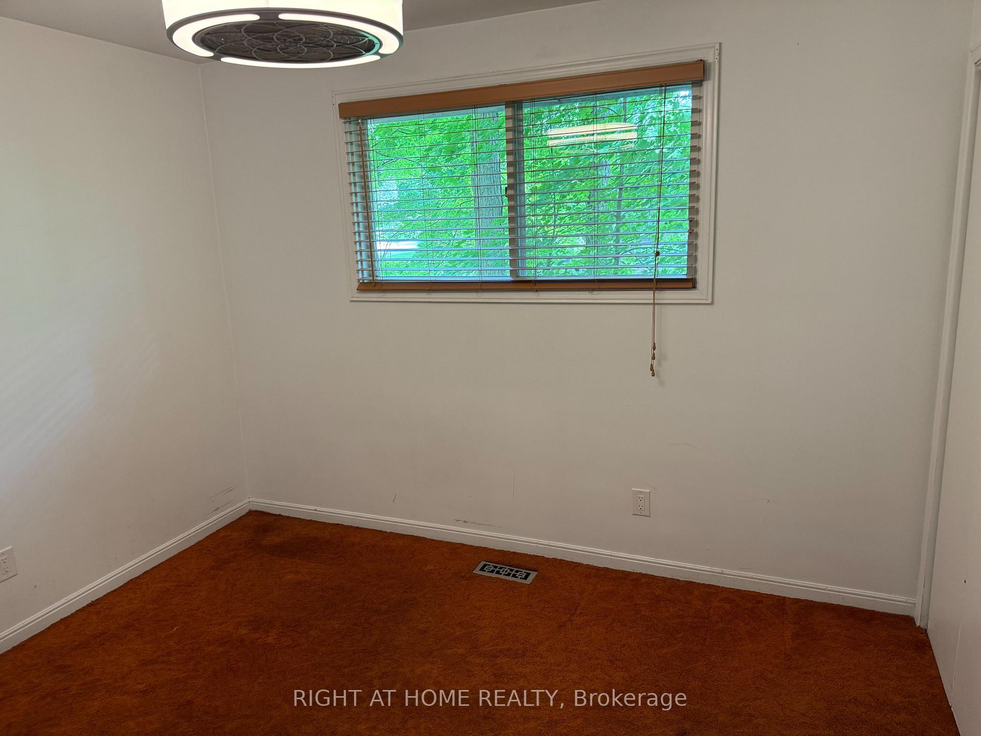 Photo 20 of 53 Glenda Jane Drive, Milton, Campbellville — HOMEH
