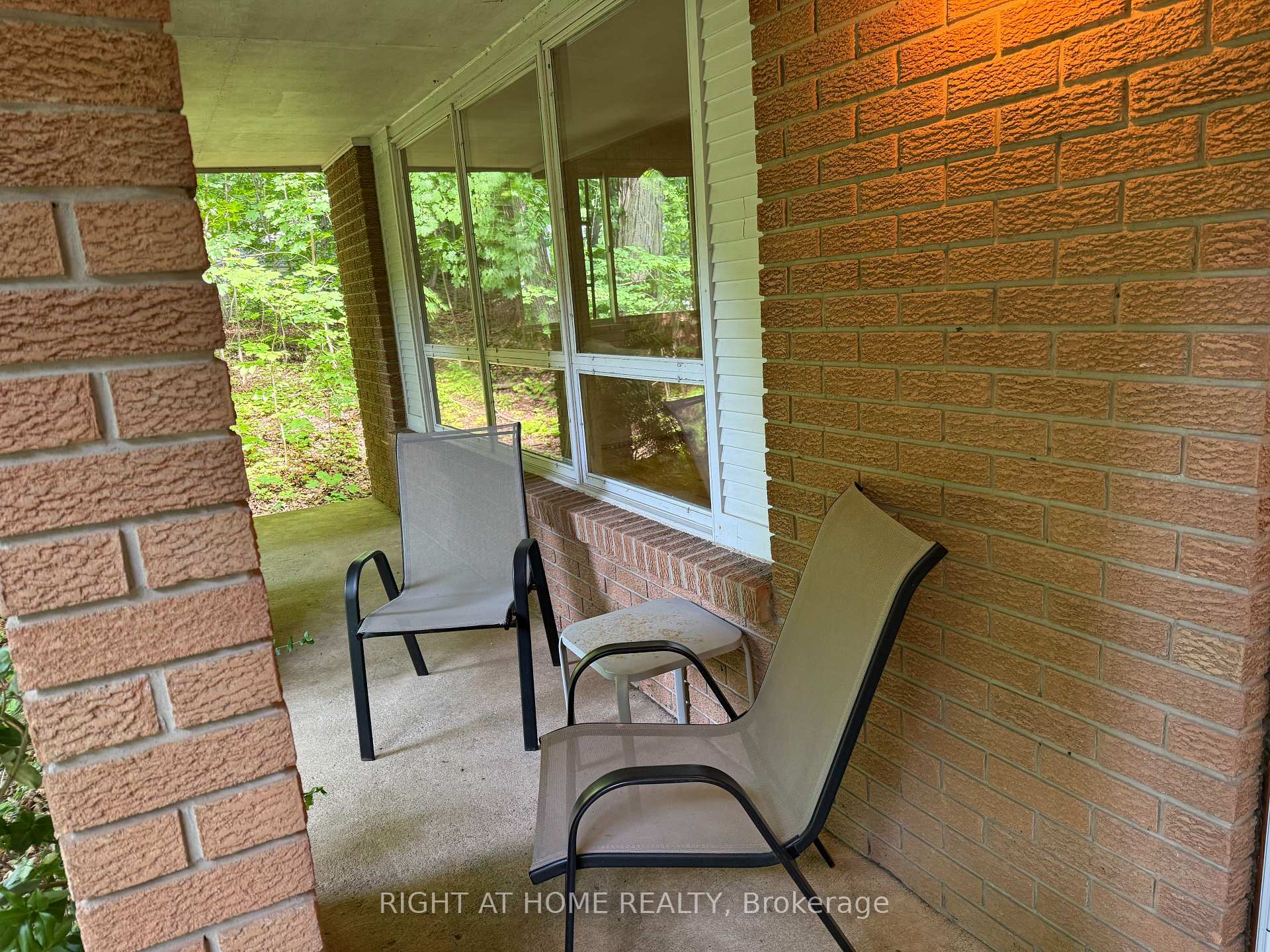 Photo 26 of 53 Glenda Jane Drive, Milton, Campbellville — HOMEH