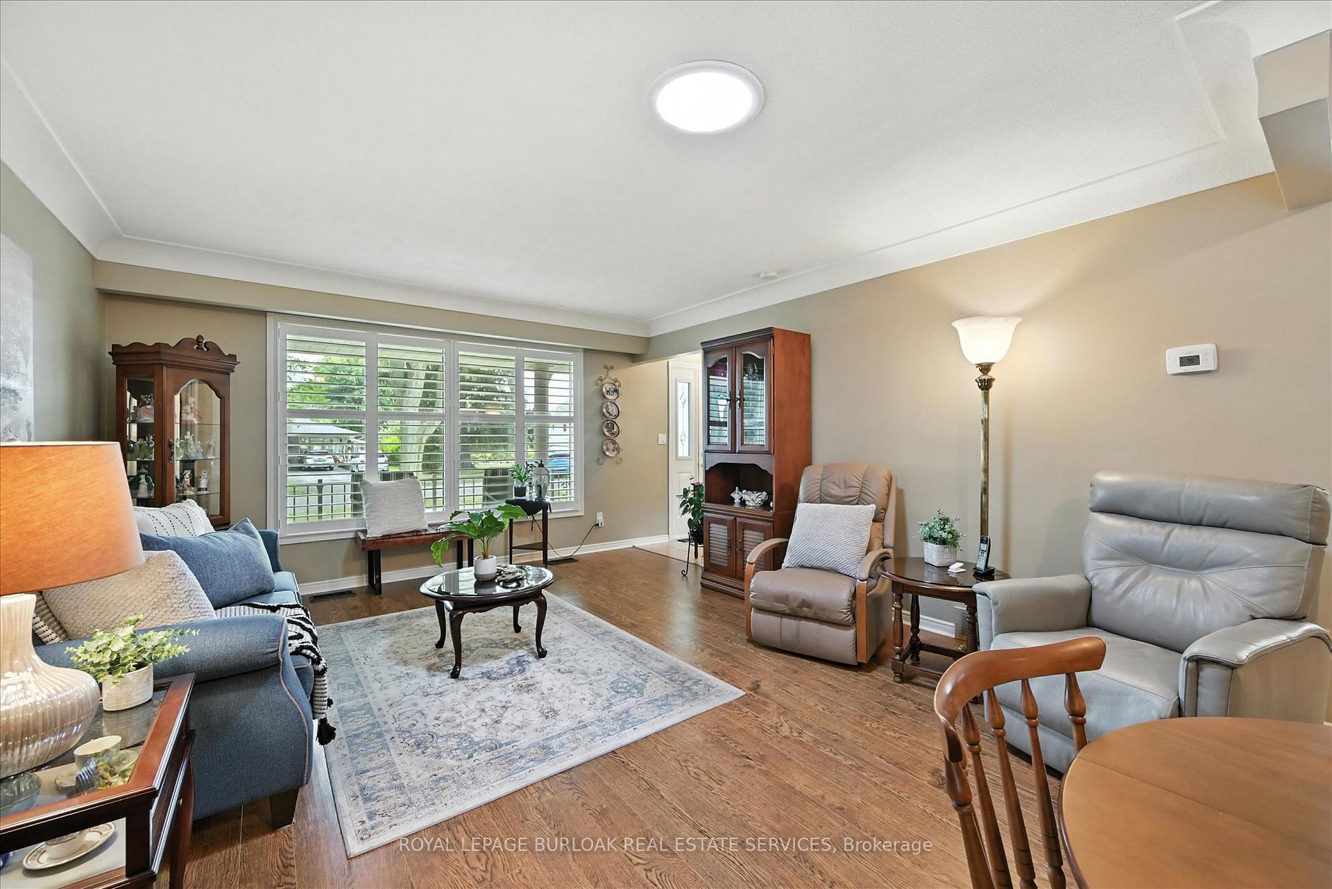 Photo 8 of 5937 Saint Anthony Crescent, Niagara Falls, Church's Lane — HOMEH