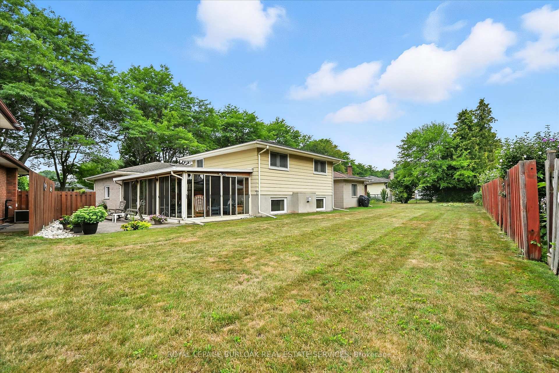 Photo 38 of 5937 Saint Anthony Crescent, Niagara Falls, Church's Lane — HOMEH