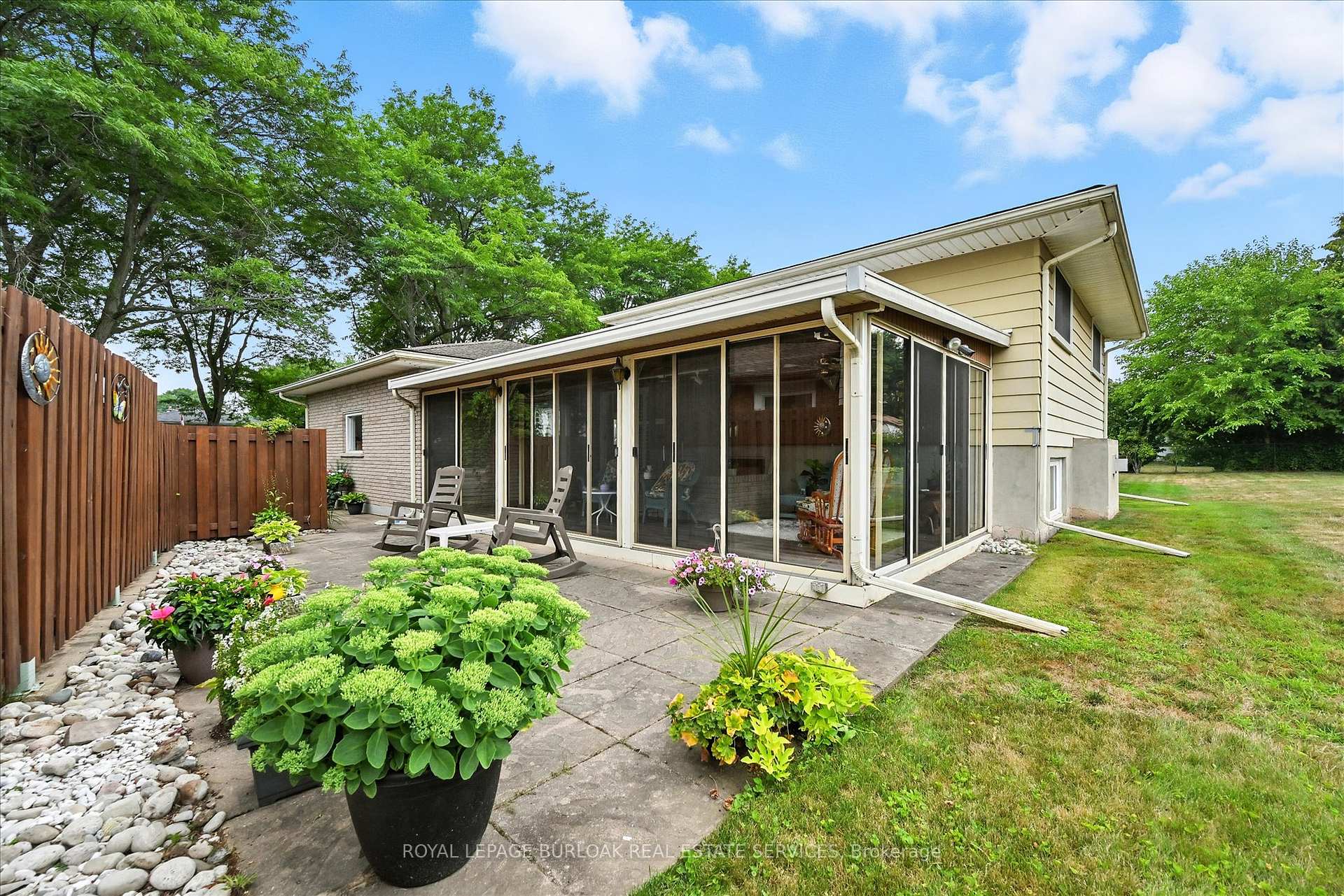 Photo 40 of 5937 Saint Anthony Crescent, Niagara Falls, Church's Lane — HOMEH