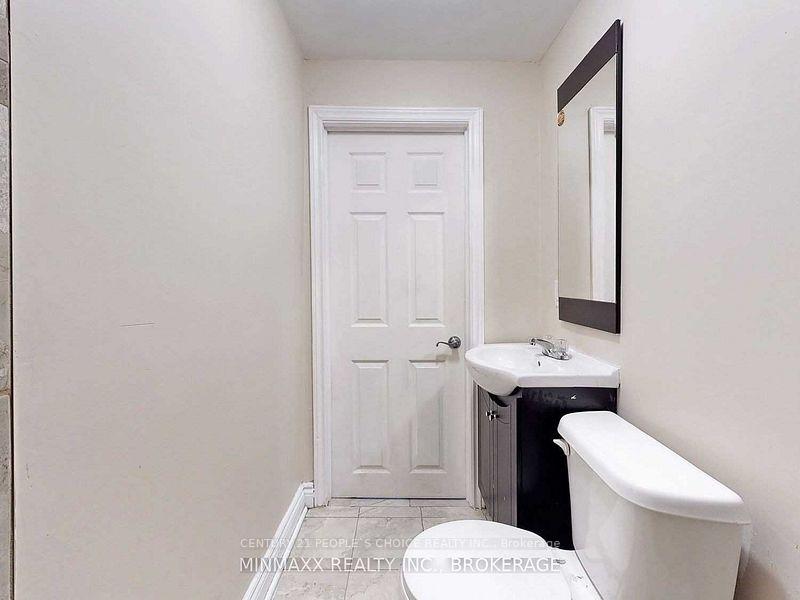 Photo 16 of Unit Basement, 463 Mokridge Terrace, Milton, Scott — HOMEH