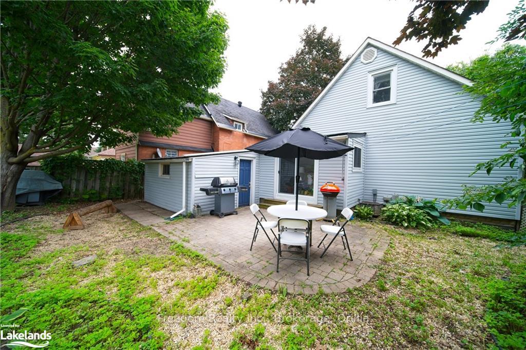 Photo 3 of 86 Neywash Street, Orillia — HOMEH