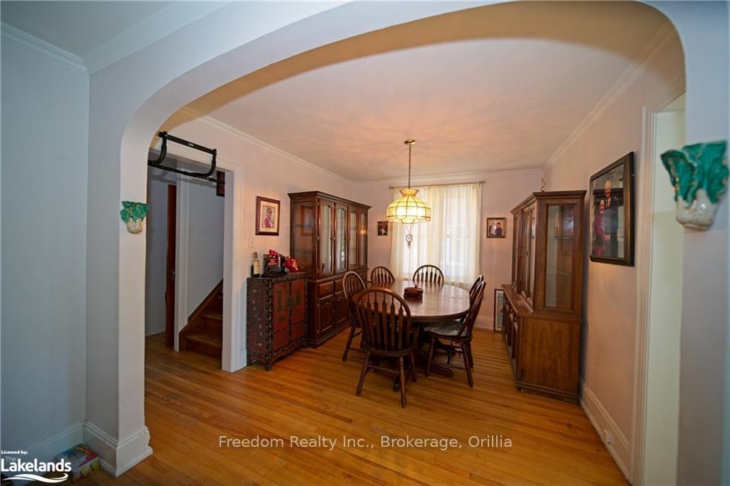 Photo 4 of 86 Neywash Street, Orillia — HOMEH