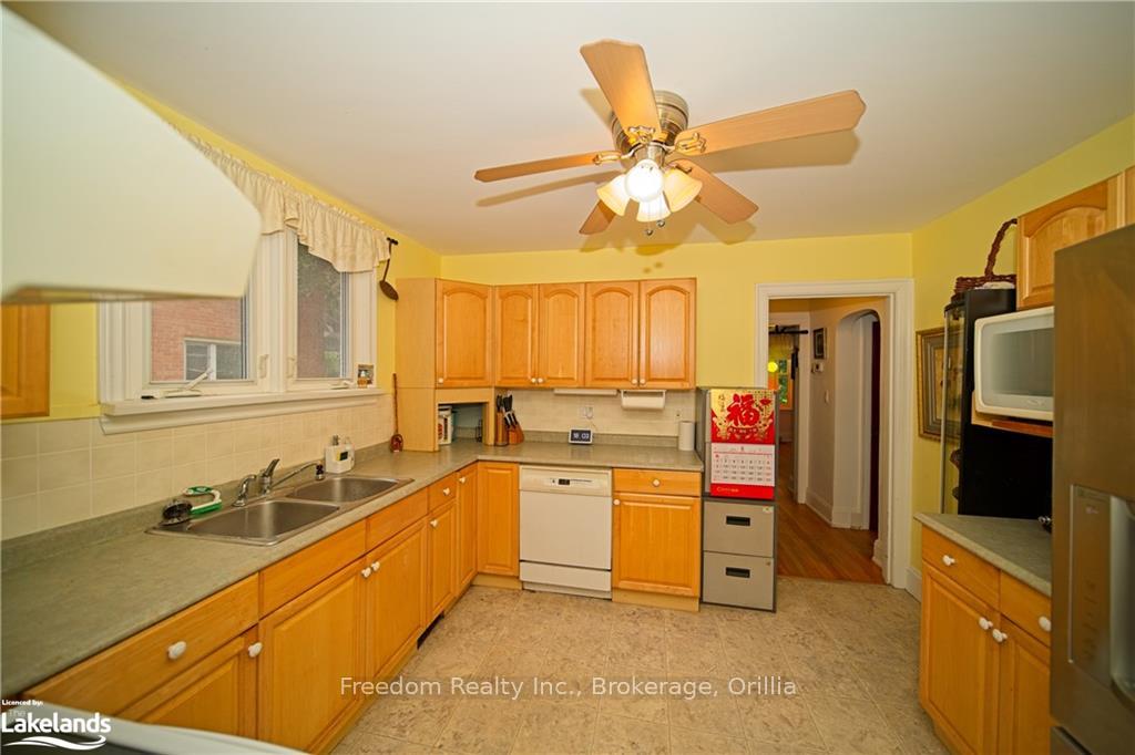 Photo 15 of 86 Neywash Street, Orillia — HOMEH