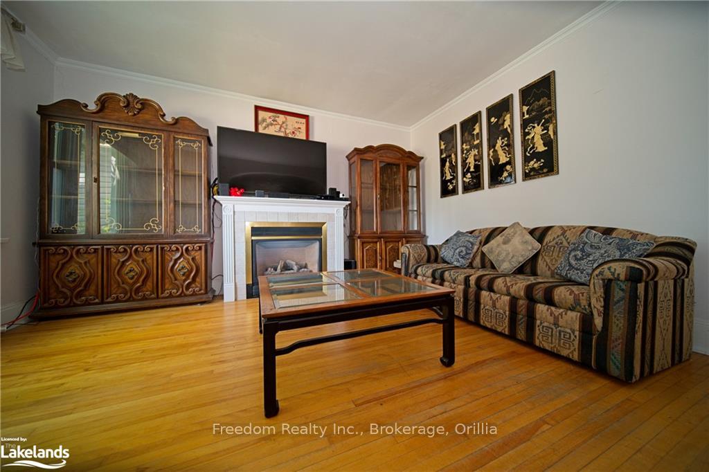 Photo 26 of 86 Neywash Street, Orillia — HOMEH