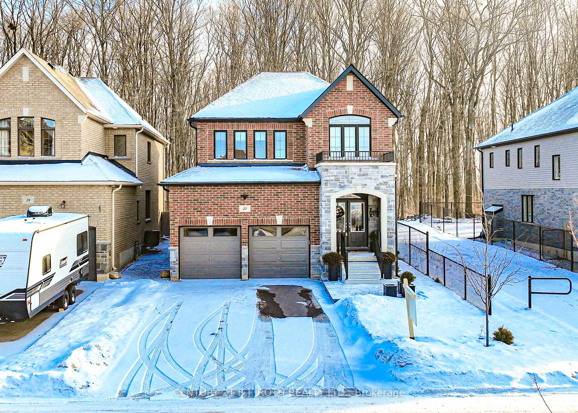 Front of 27 Atlantis Drive