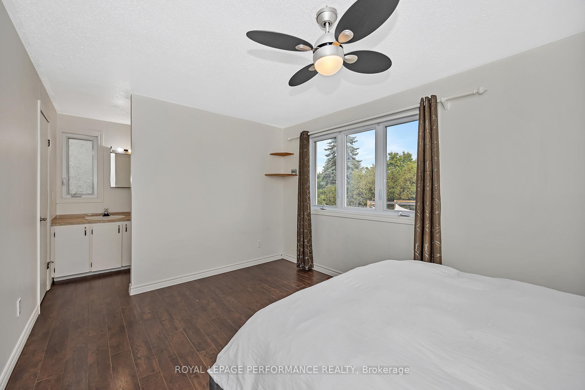 Photo 21 of 461 Duvernay Drive, Ottawa, Queenswood Heights South — HOMEH