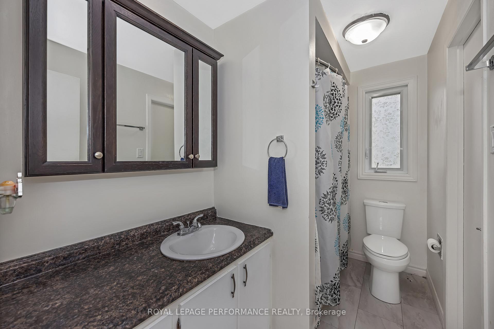 Photo 25 of 461 Duvernay Drive, Ottawa, Queenswood Heights South — HOMEH