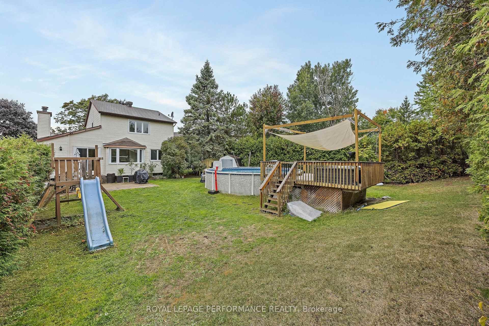 Photo 33 of 461 Duvernay Drive, Ottawa, Queenswood Heights South — HOMEH
