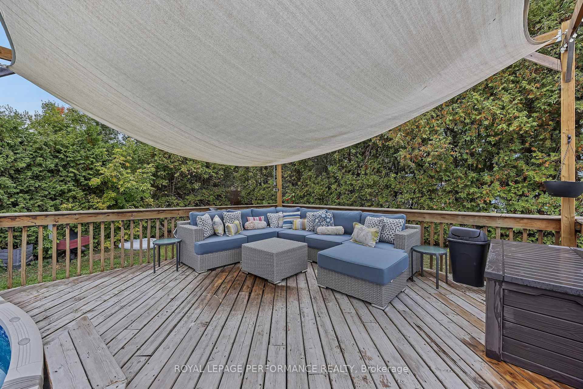 Photo 35 of 461 Duvernay Drive, Ottawa, Queenswood Heights South — HOMEH