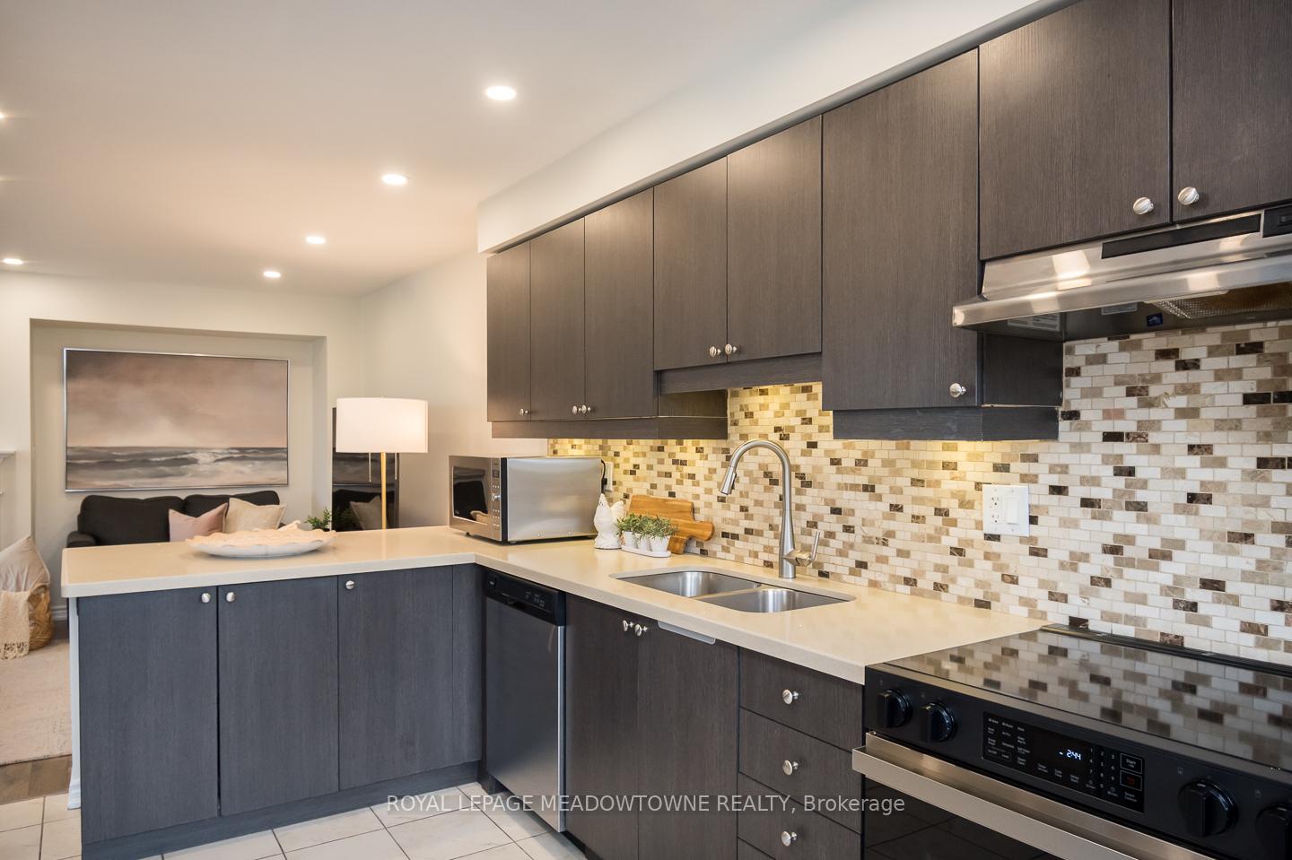 Photo 16 of 621 Laking Terrace, Milton, Clarke — HOMEH