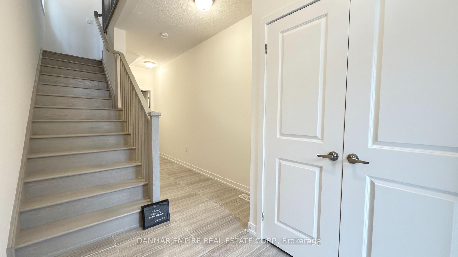 Photo 2 of 1546 Moonseed Place, Milton, Cobban — HOMEH