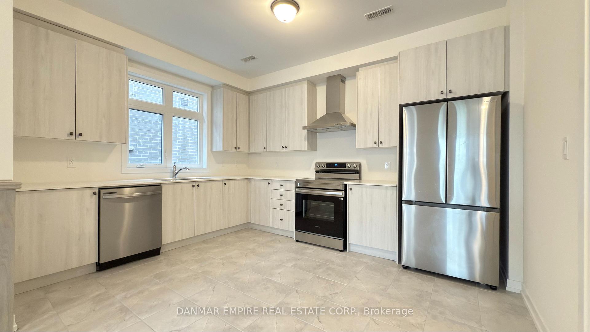 Photo 5 of 1546 Moonseed Place, Milton, Cobban — HOMEH