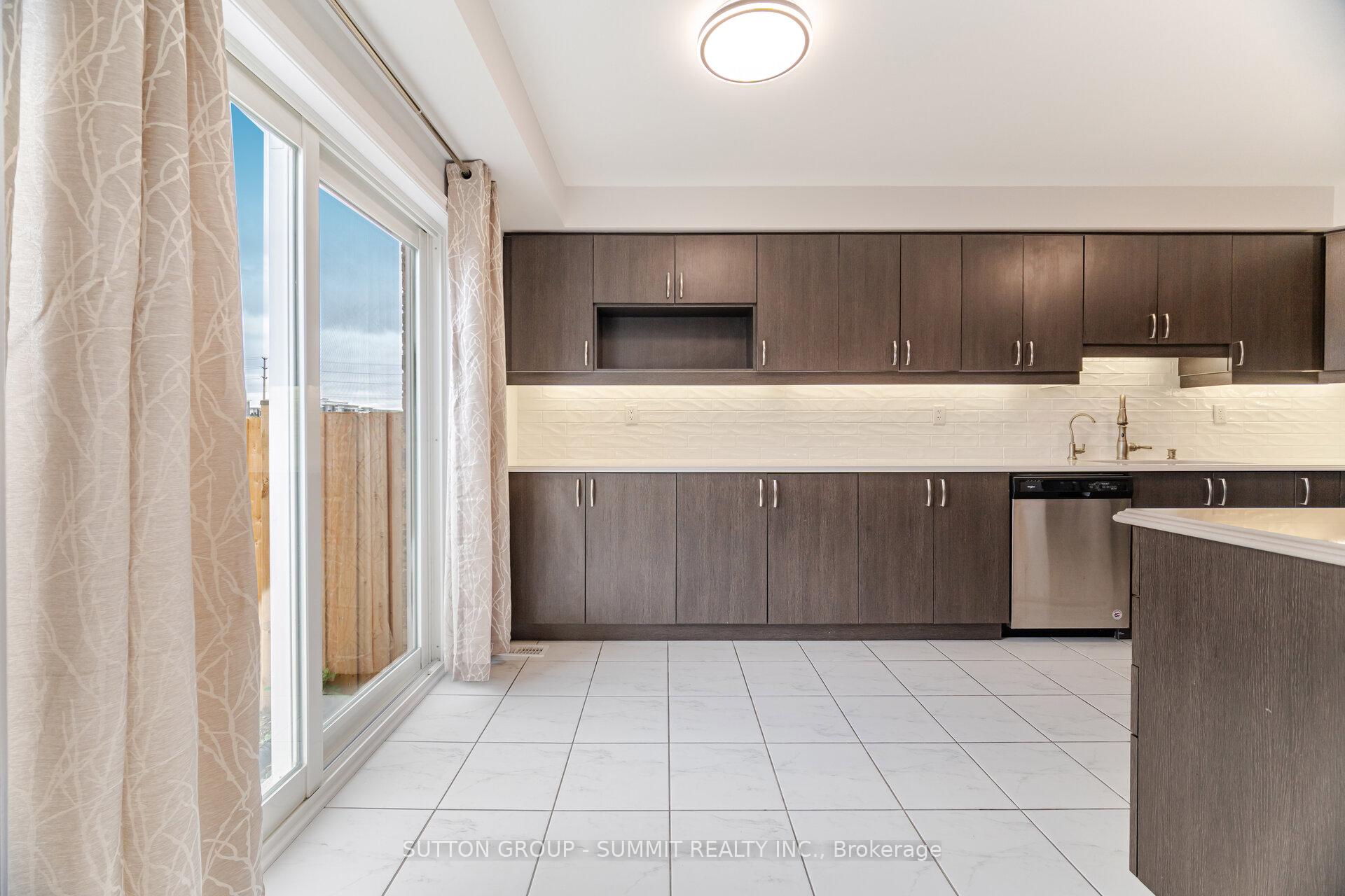 Photo 12 of 642 Laking Terrace, Milton, Clarke — HOMEH