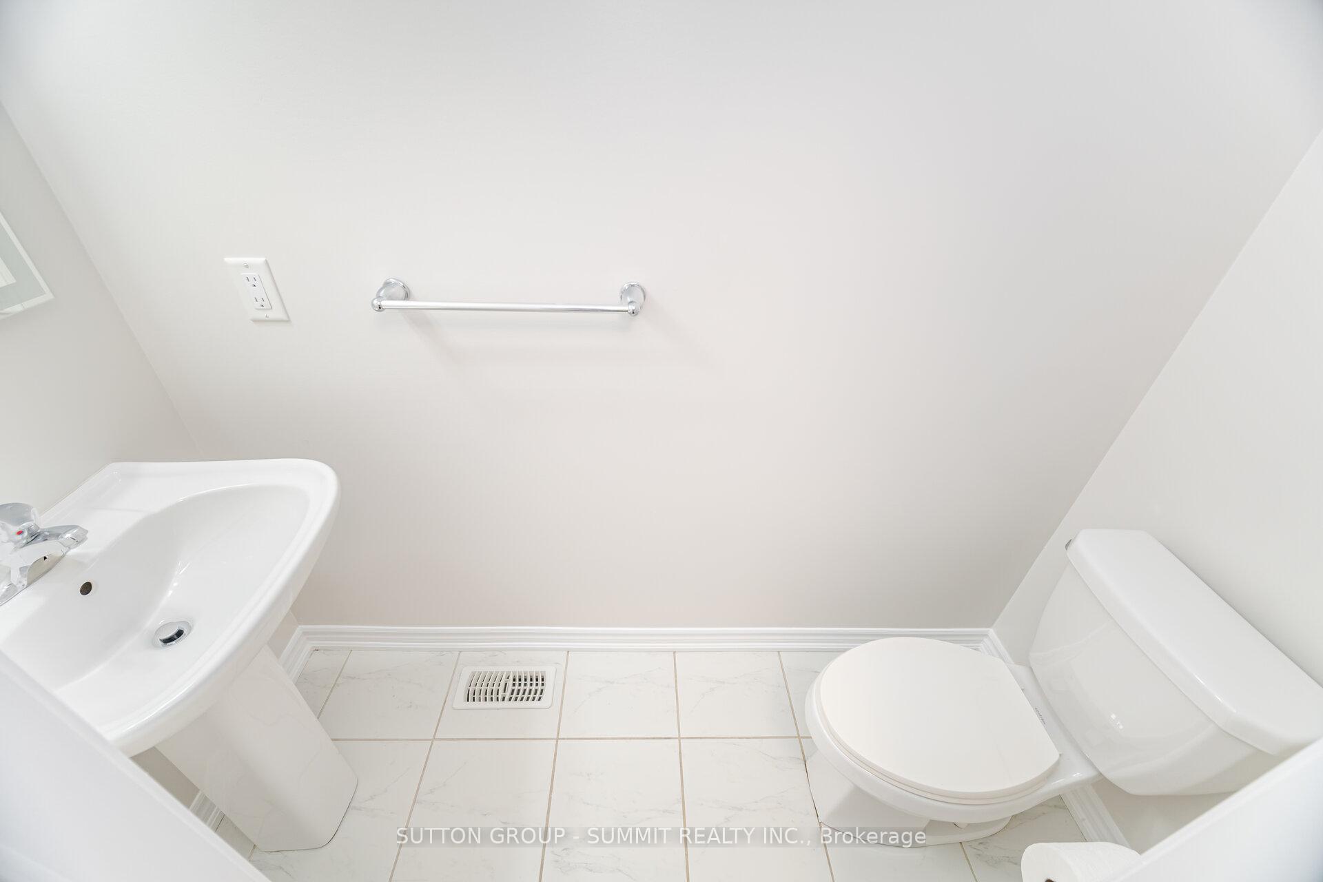 Photo 9 of 642 Laking Terrace, Milton, Clarke — HOMEH