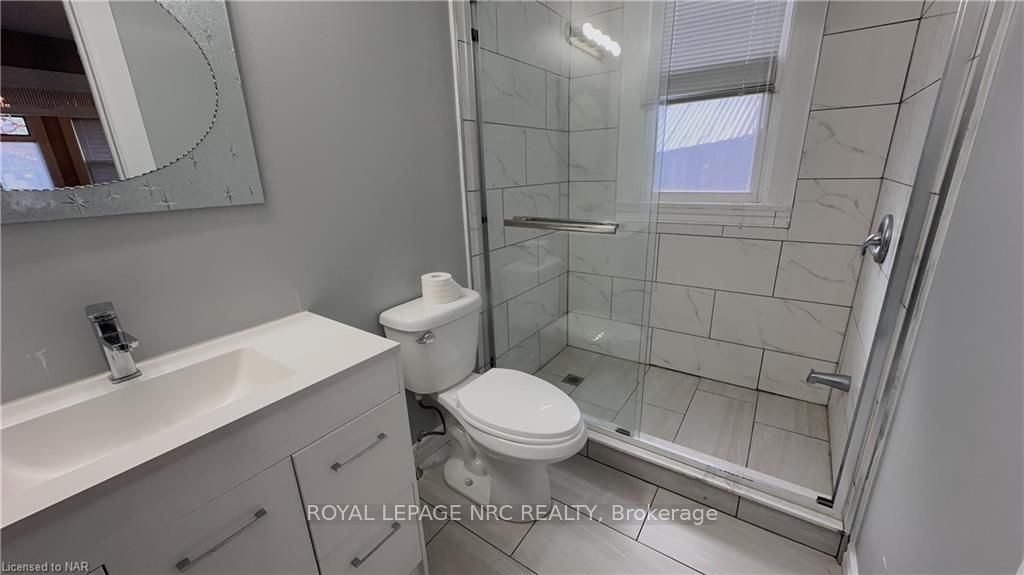 Photo 20 of 4740 Epworth Circle, Niagara Falls, Downtown — HOMEH