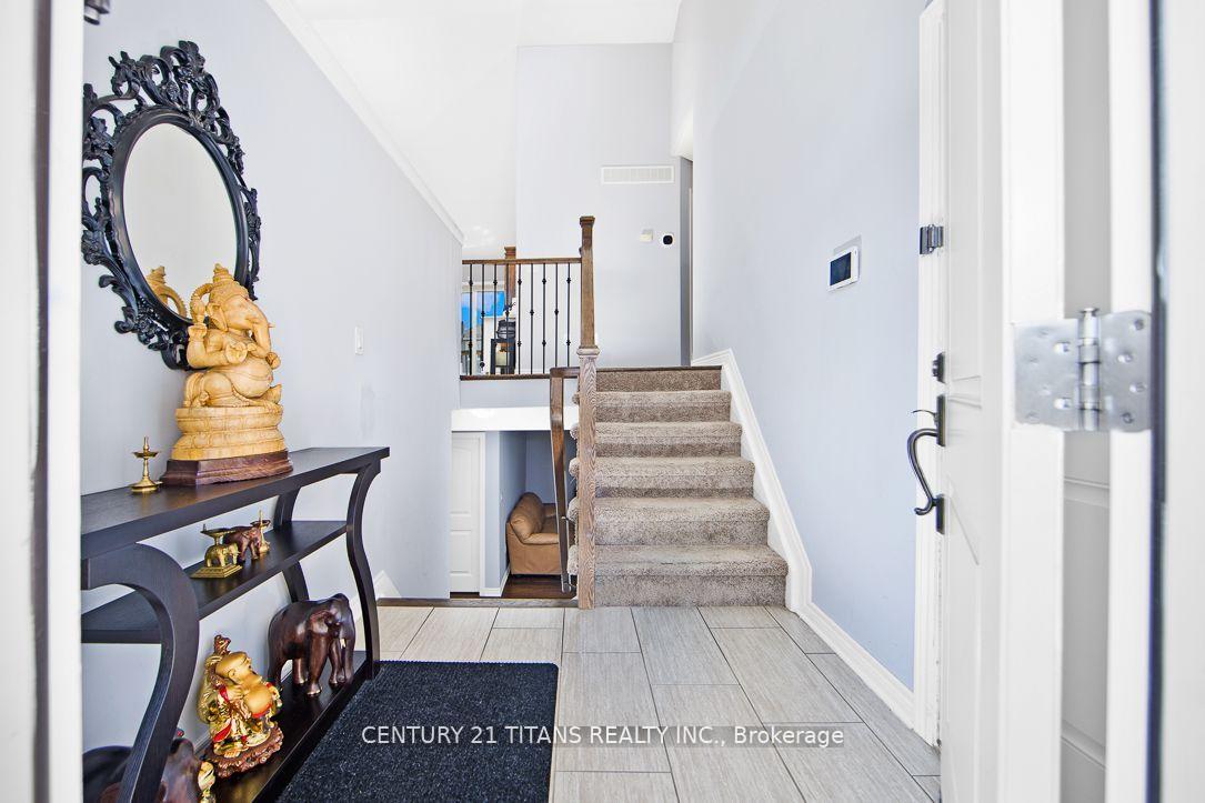 Photo 2 of 6342 Sam Iorfida Drive, Niagara Falls, Oldfield — HOMEH