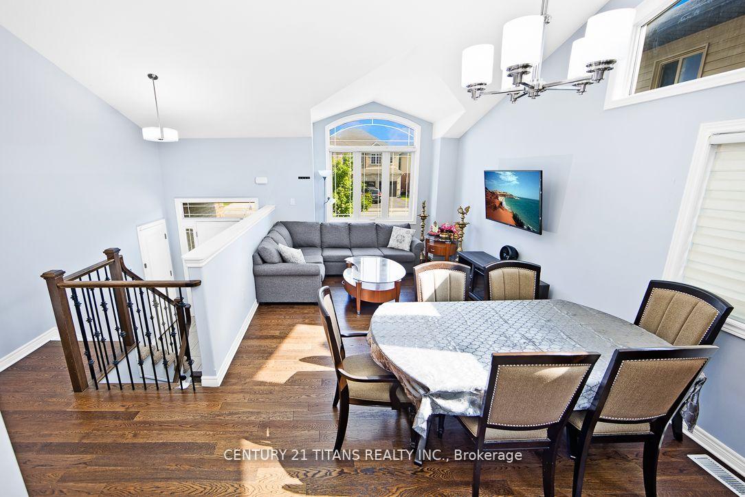 Photo 4 of 6342 Sam Iorfida Drive, Niagara Falls, Oldfield — HOMEH