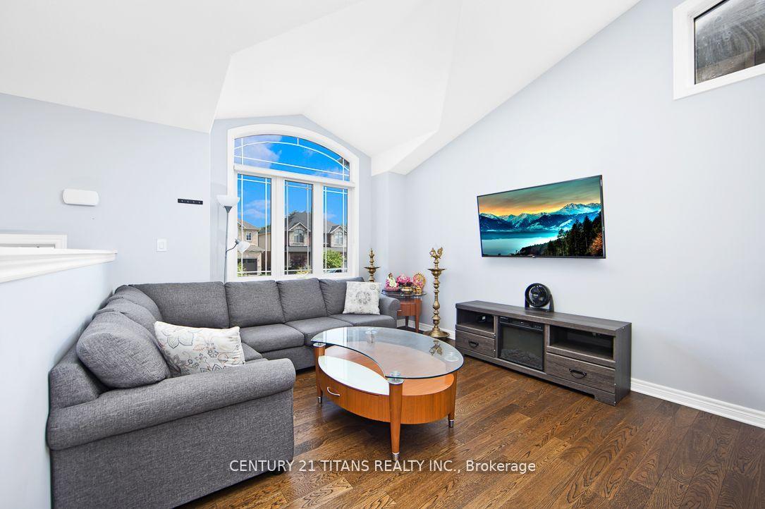 Photo 5 of 6342 Sam Iorfida Drive, Niagara Falls, Oldfield — HOMEH