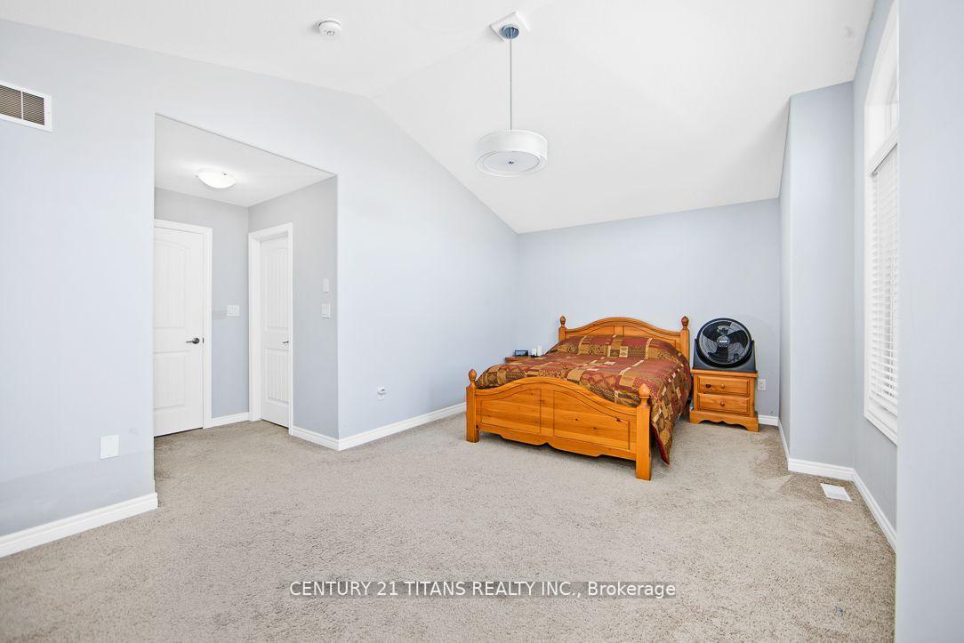 Photo 10 of 6342 Sam Iorfida Drive, Niagara Falls, Oldfield — HOMEH