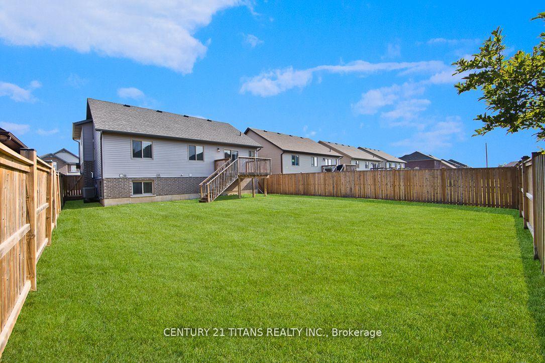 Photo 24 of 6342 Sam Iorfida Drive, Niagara Falls, Oldfield — HOMEH