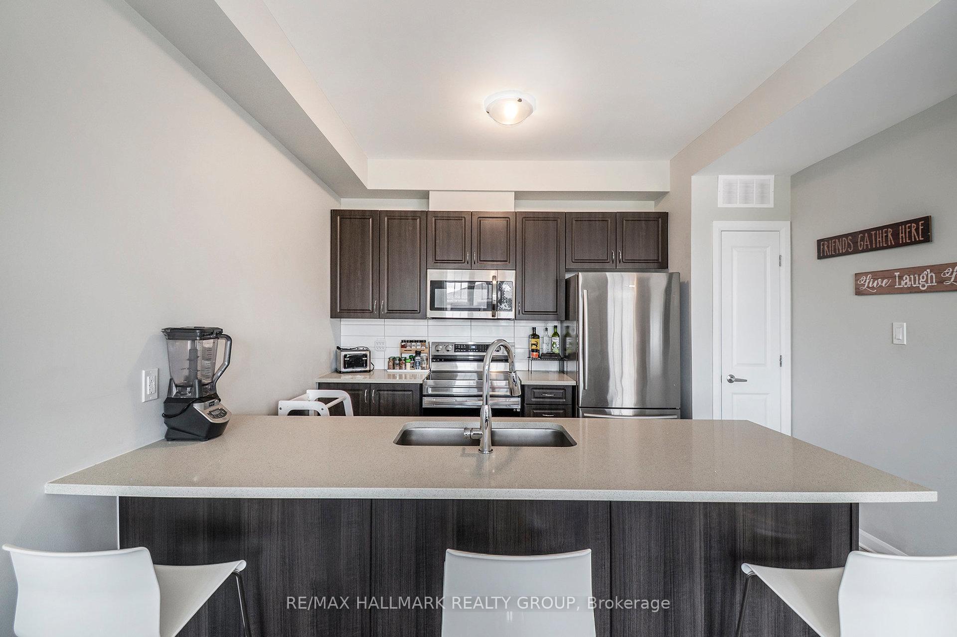 Photo 11 of 328 Shepperton Street, Ottawa, Avalon East — HOMEH