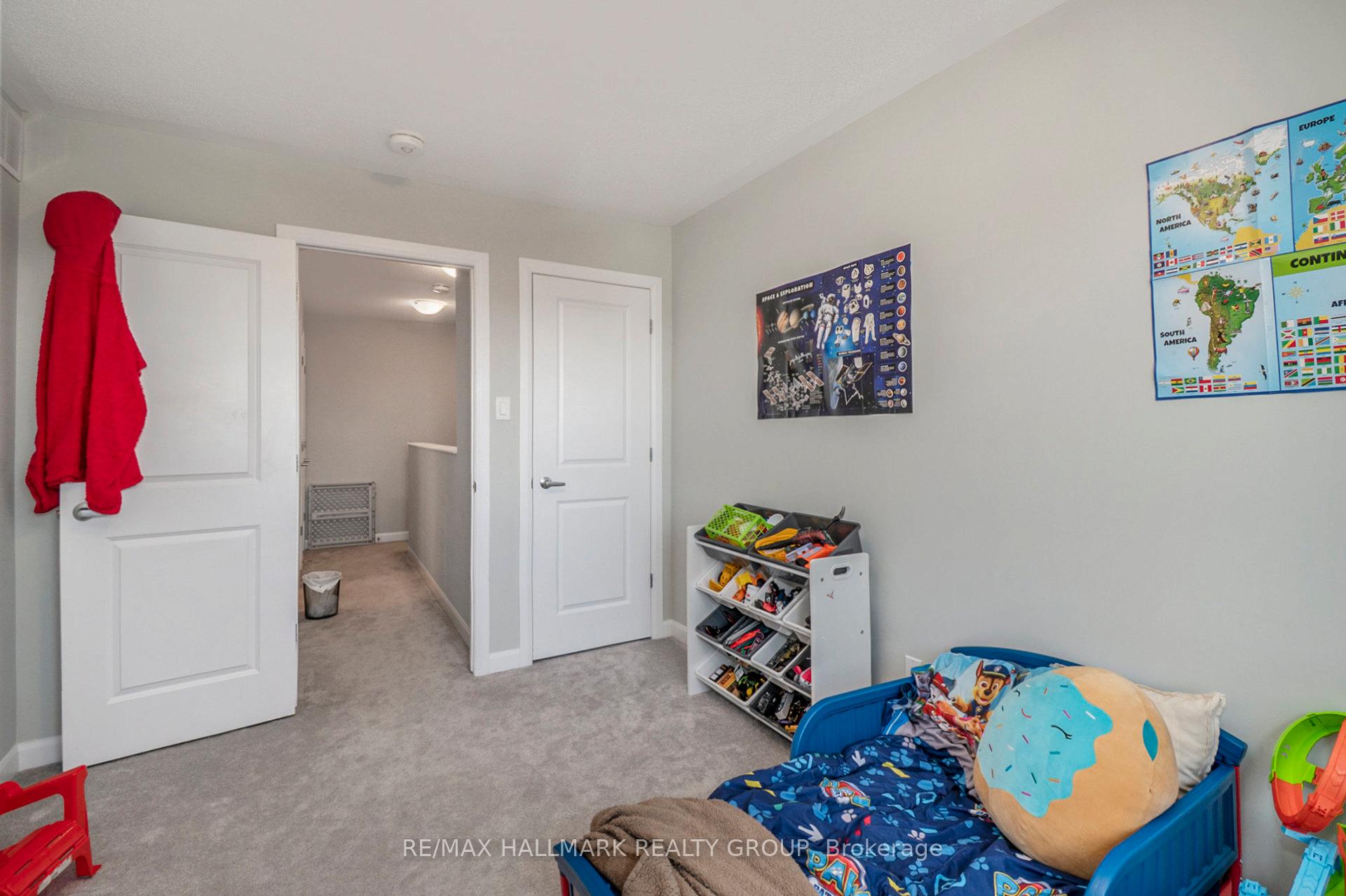 Photo 18 of 328 Shepperton Street, Ottawa, Avalon East — HOMEH