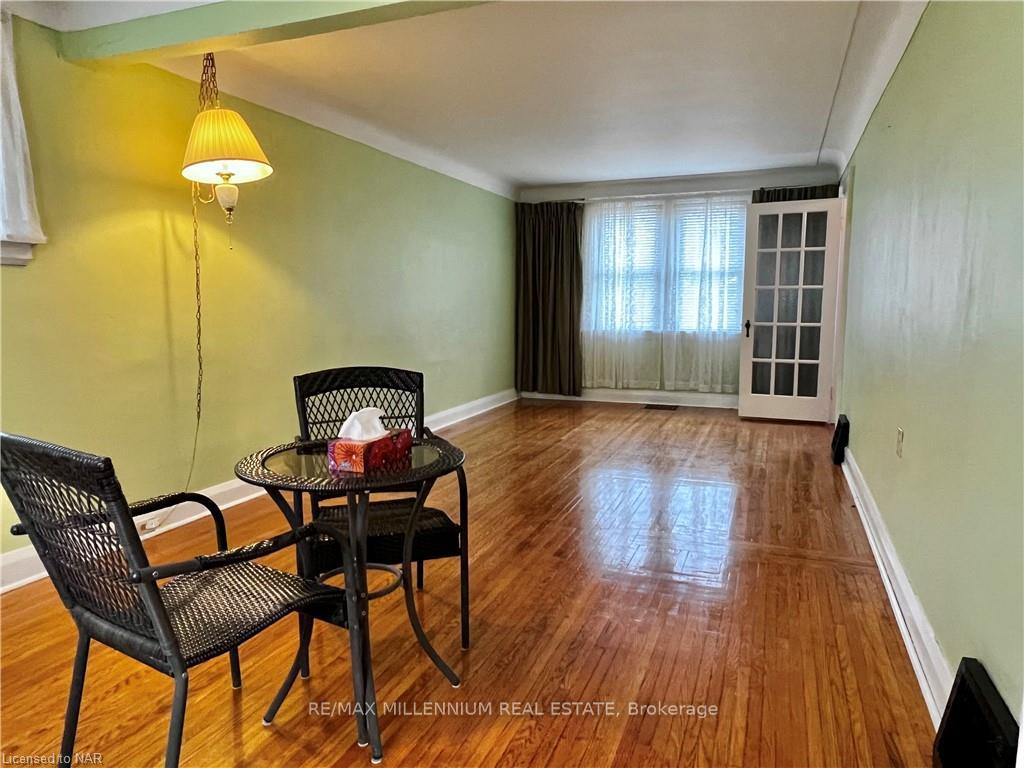 Photo 13 of 6447 Barker Street, Niagara Falls, Dorchester — HOMEH