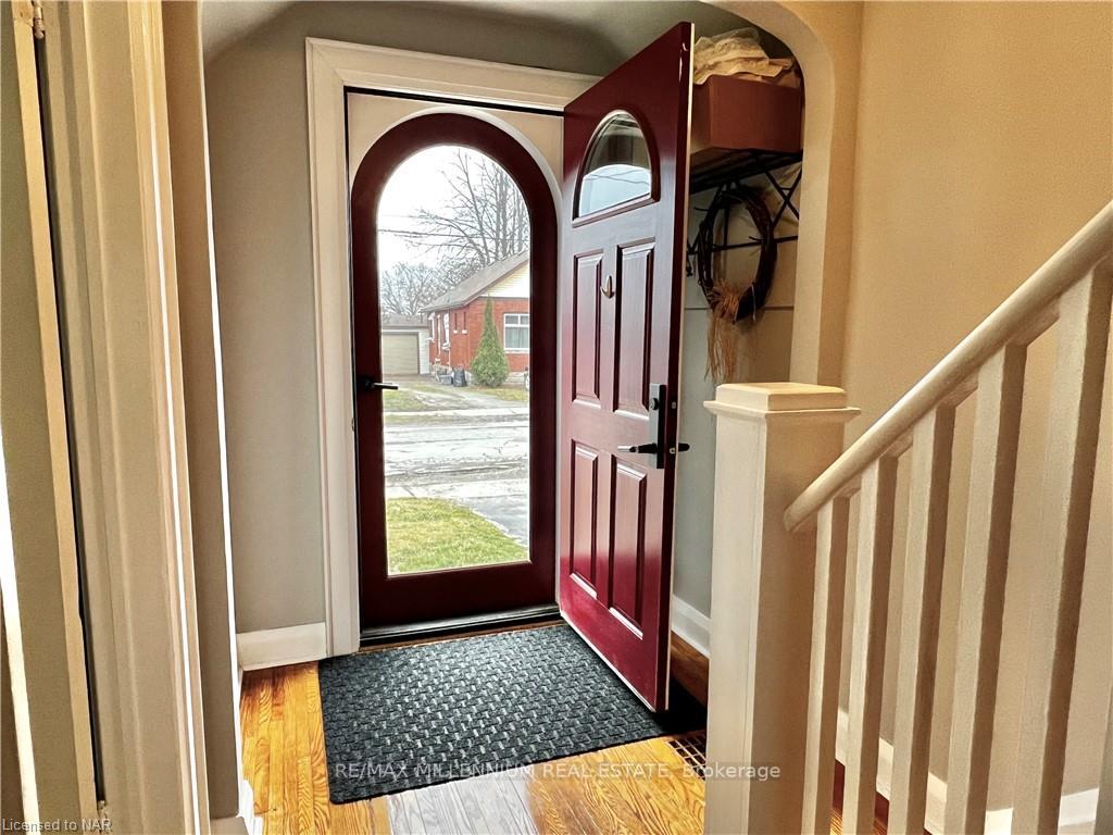 Photo 15 of 6447 Barker Street, Niagara Falls, Dorchester — HOMEH