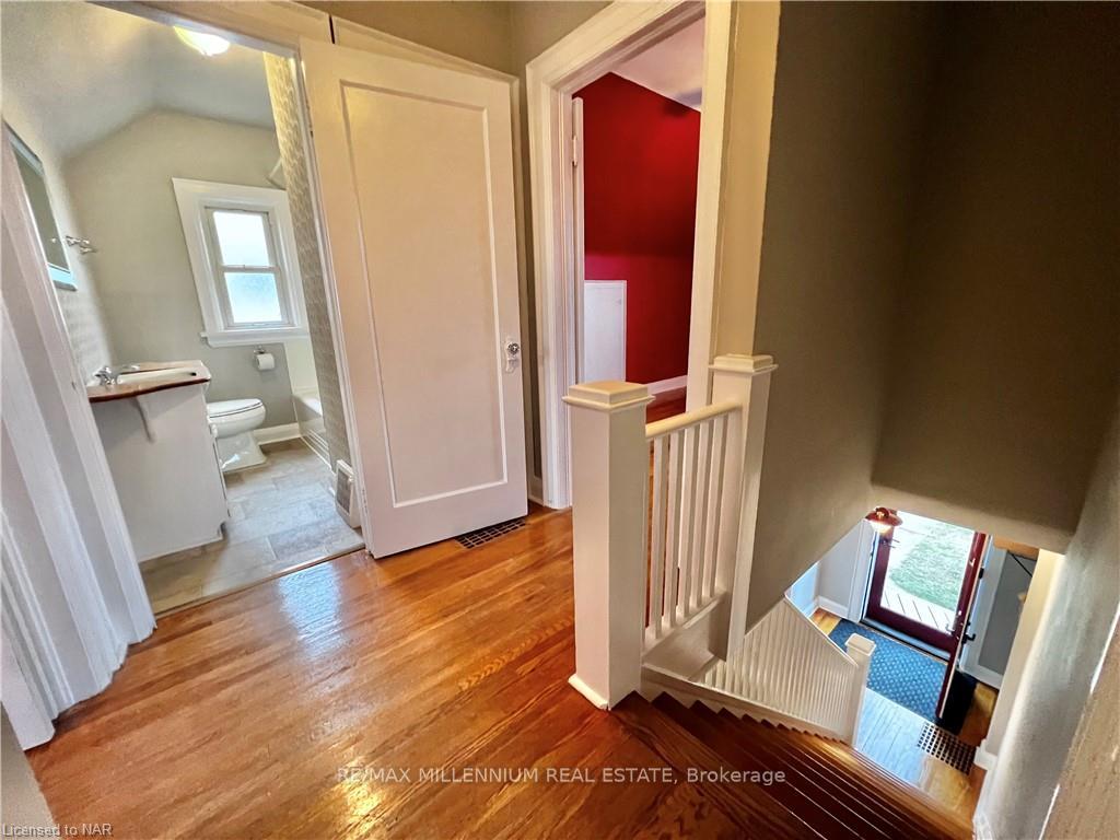 Photo 16 of 6447 Barker Street, Niagara Falls, Dorchester — HOMEH
