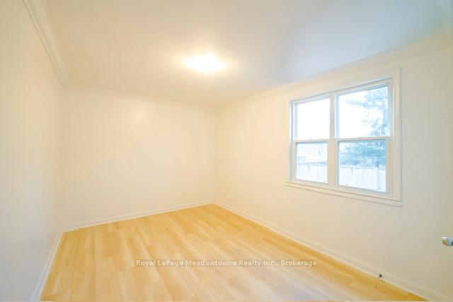 Photo 4 of Unit 4, 358 Main Street E, Milton, Old Milton — HOMEH