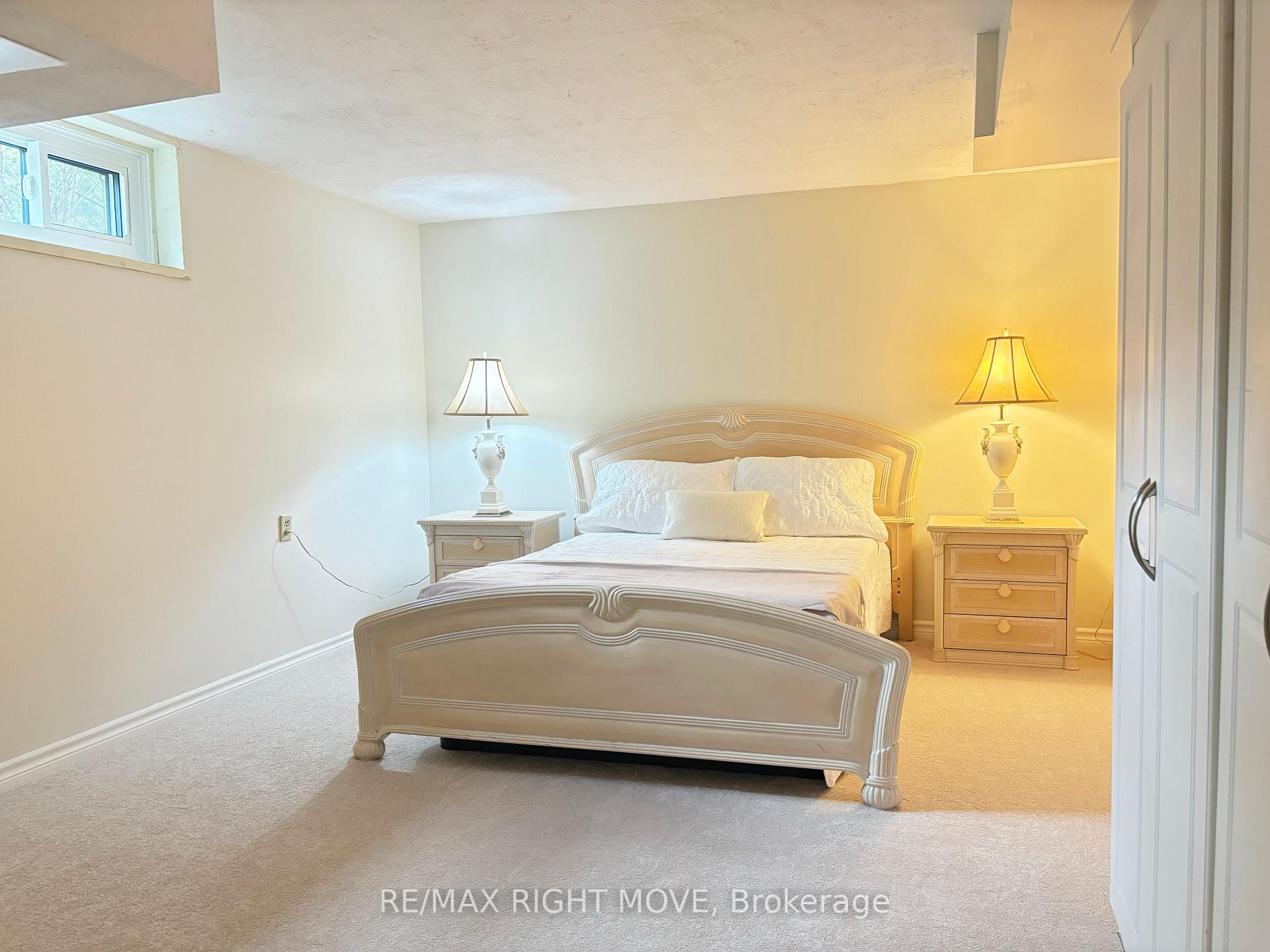 Photo 18 of 445 Mooney Crescent, Orillia — HOMEH
