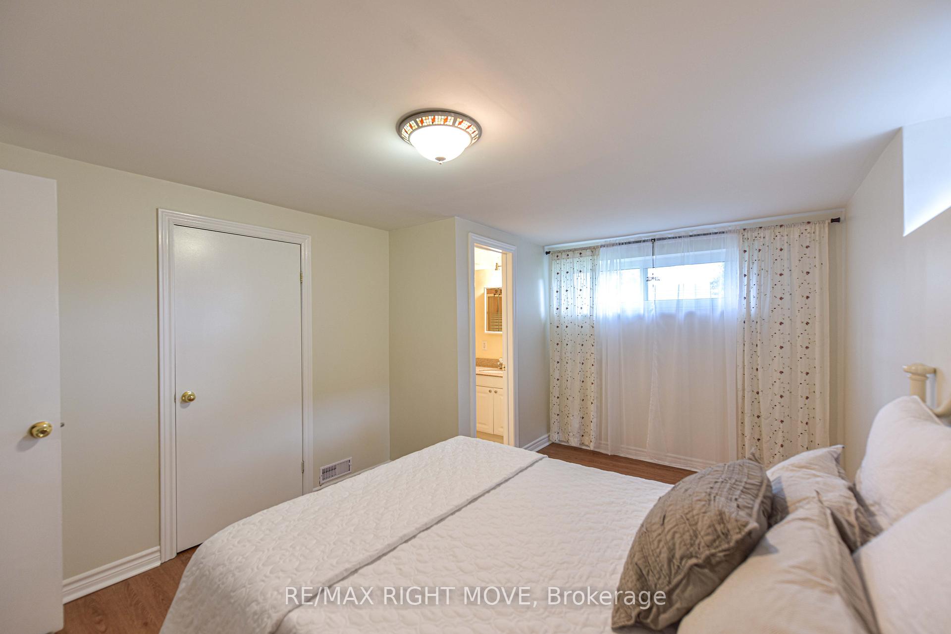 Photo 20 of 445 Mooney Crescent, Orillia — HOMEH