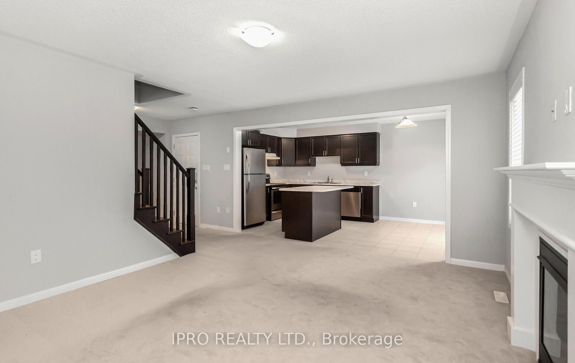 Photo 11 of 261 Gleave ( Upper Level) Terrace, Milton, Harrison — HOMEH