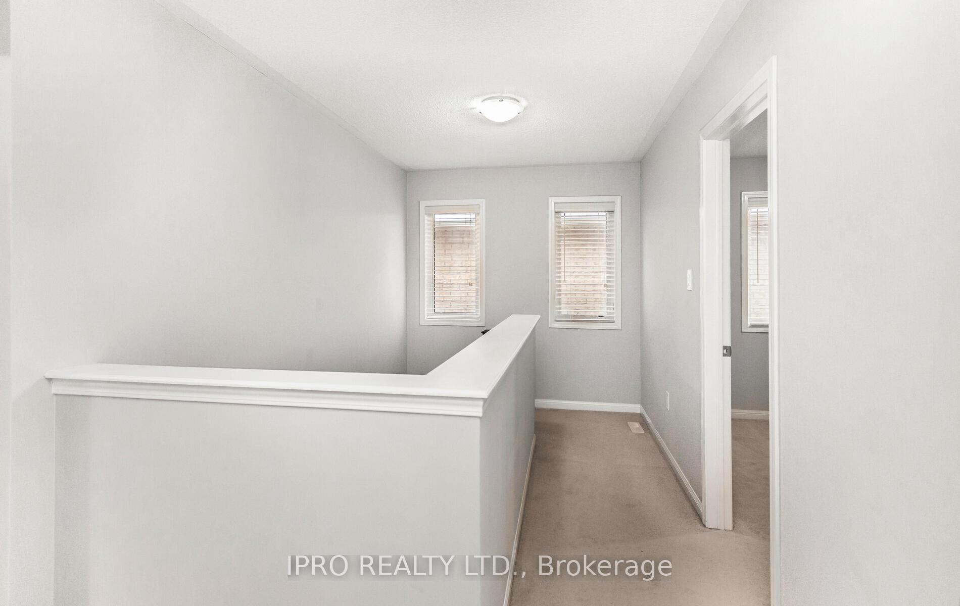 Photo 20 of 261 Gleave ( Upper Level) Terrace, Milton, Harrison — HOMEH