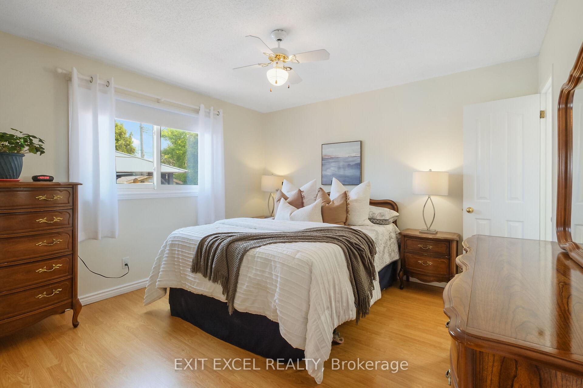 Photo 14 of 396 Roxdale Avenue, Ottawa, Bilberry Creek/Queenswood Heights — HOMEH