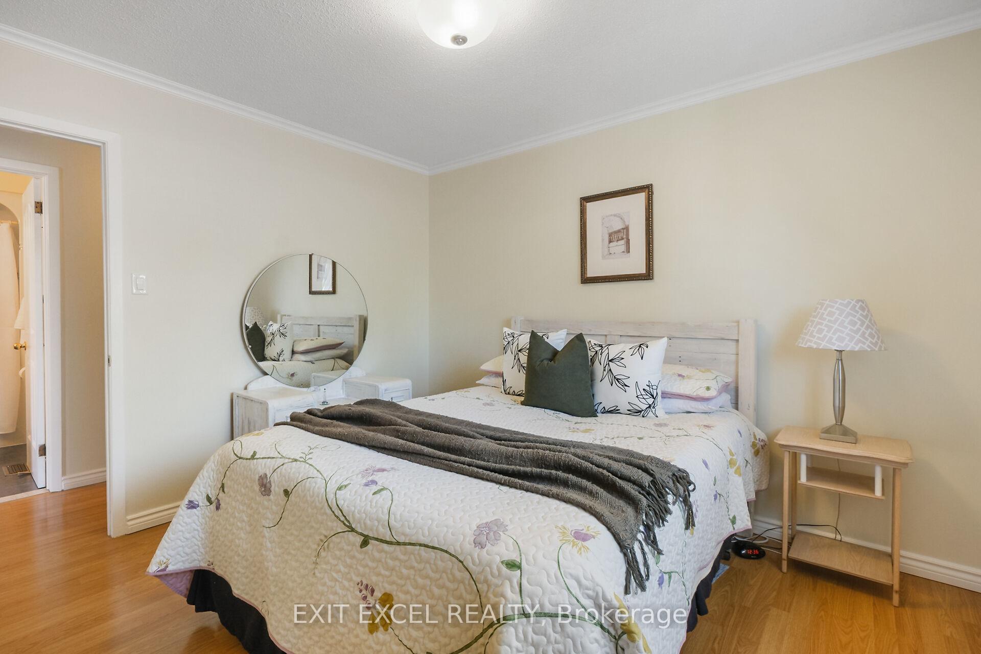 Photo 16 of 396 Roxdale Avenue, Ottawa, Bilberry Creek/Queenswood Heights — HOMEH