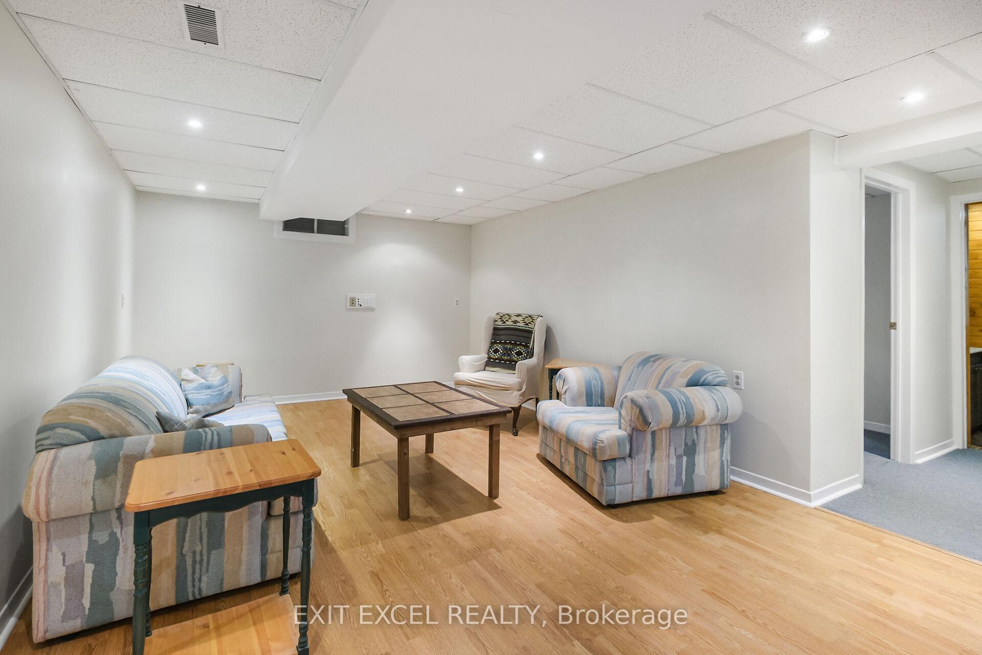 Photo 26 of 396 Roxdale Avenue, Ottawa, Bilberry Creek/Queenswood Heights — HOMEH