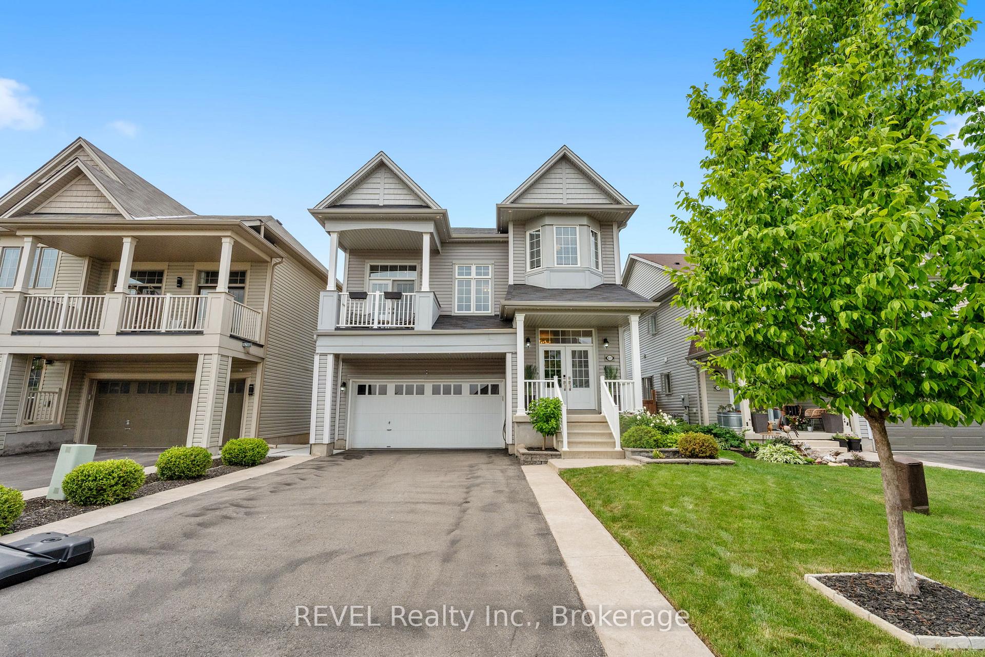 Photo 4 of 8531 Dogwood Crescent, Niagara Falls, Brown — HOMEH
