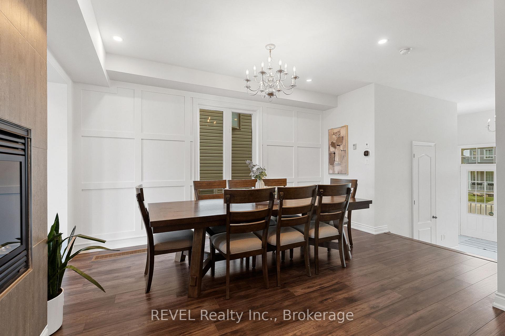 Photo 9 of 8531 Dogwood Crescent, Niagara Falls, Brown — HOMEH