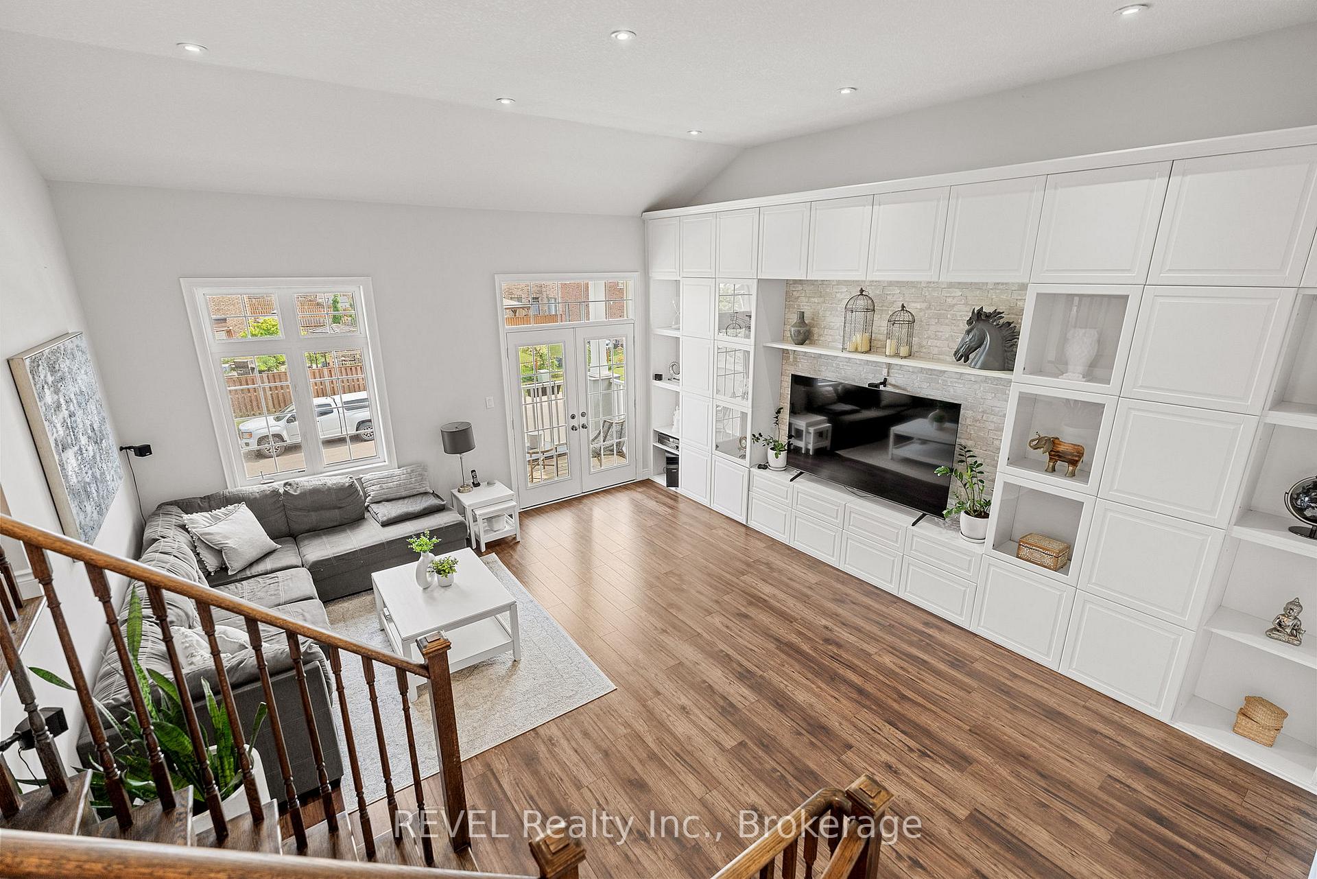 Photo 20 of 8531 Dogwood Crescent, Niagara Falls, Brown — HOMEH