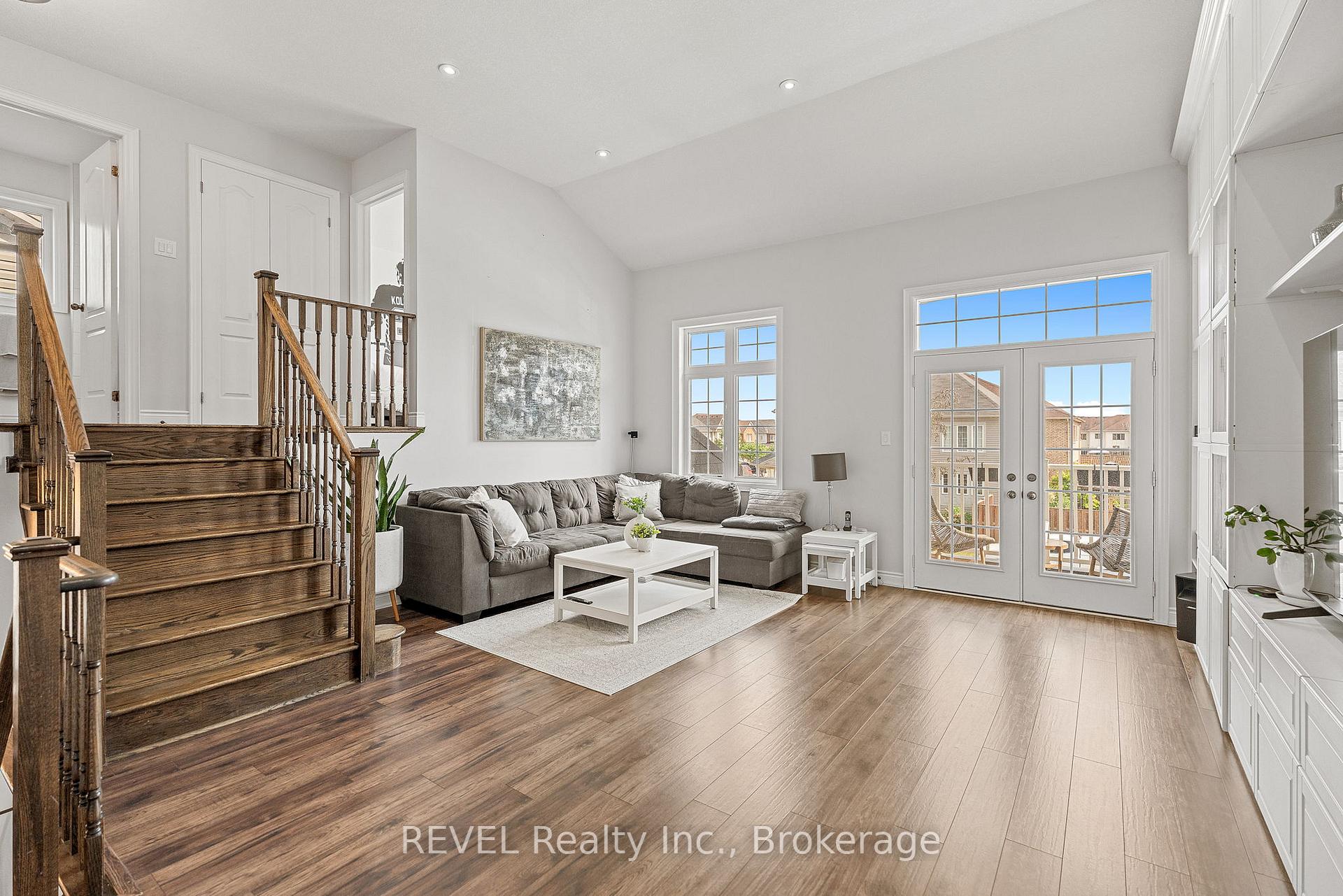 Photo 21 of 8531 Dogwood Crescent, Niagara Falls, Brown — HOMEH