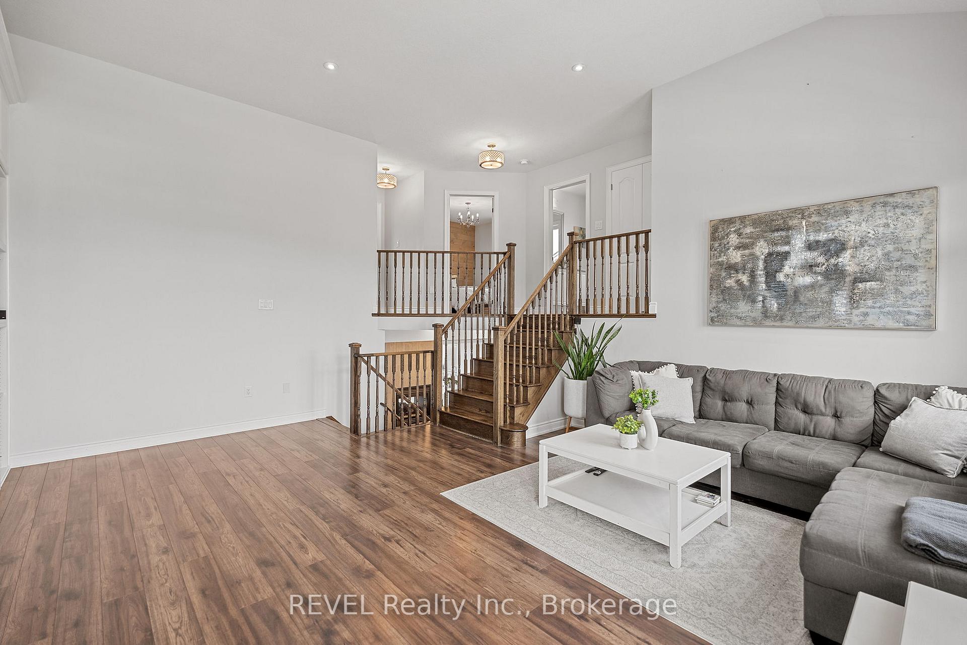 Photo 22 of 8531 Dogwood Crescent, Niagara Falls, Brown — HOMEH