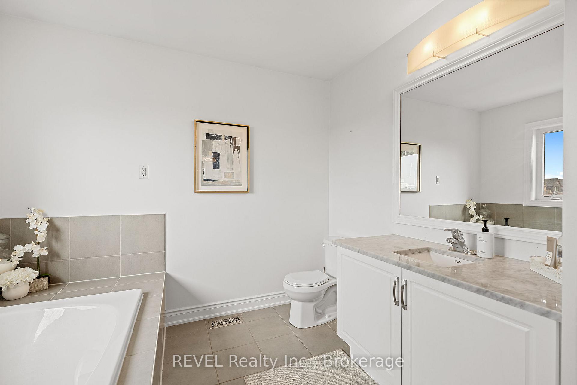Photo 29 of 8531 Dogwood Crescent, Niagara Falls, Brown — HOMEH