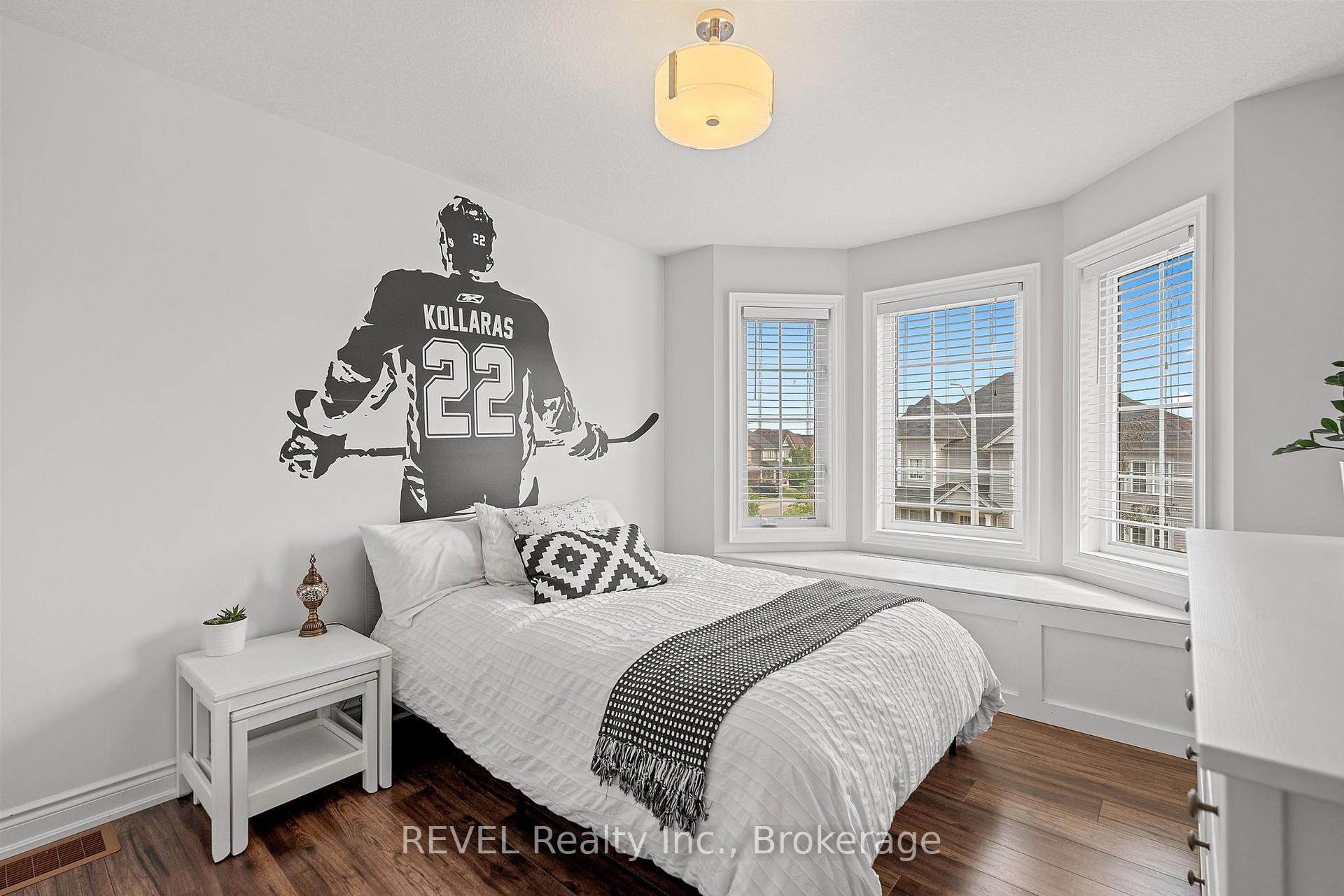 Photo 31 of 8531 Dogwood Crescent, Niagara Falls, Brown — HOMEH