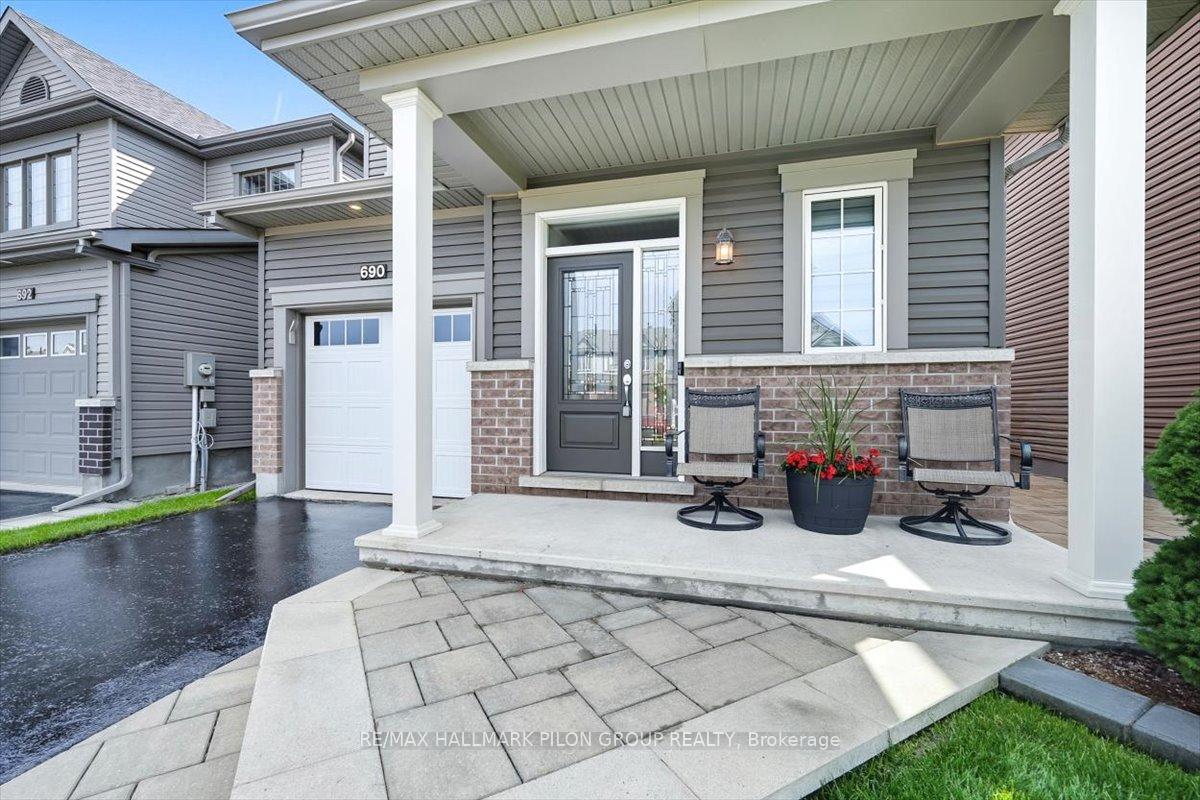Photo 2 of 690 Decoeur Drive, Ottawa, Avalon West — HOMEH