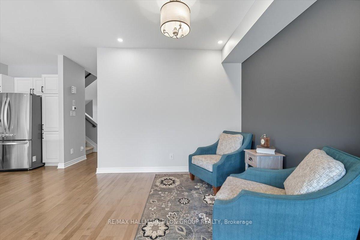 Photo 11 of 690 Decoeur Drive, Ottawa, Avalon West — HOMEH